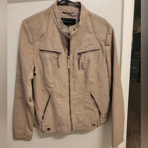 Signature Studio Tan Jackey Large